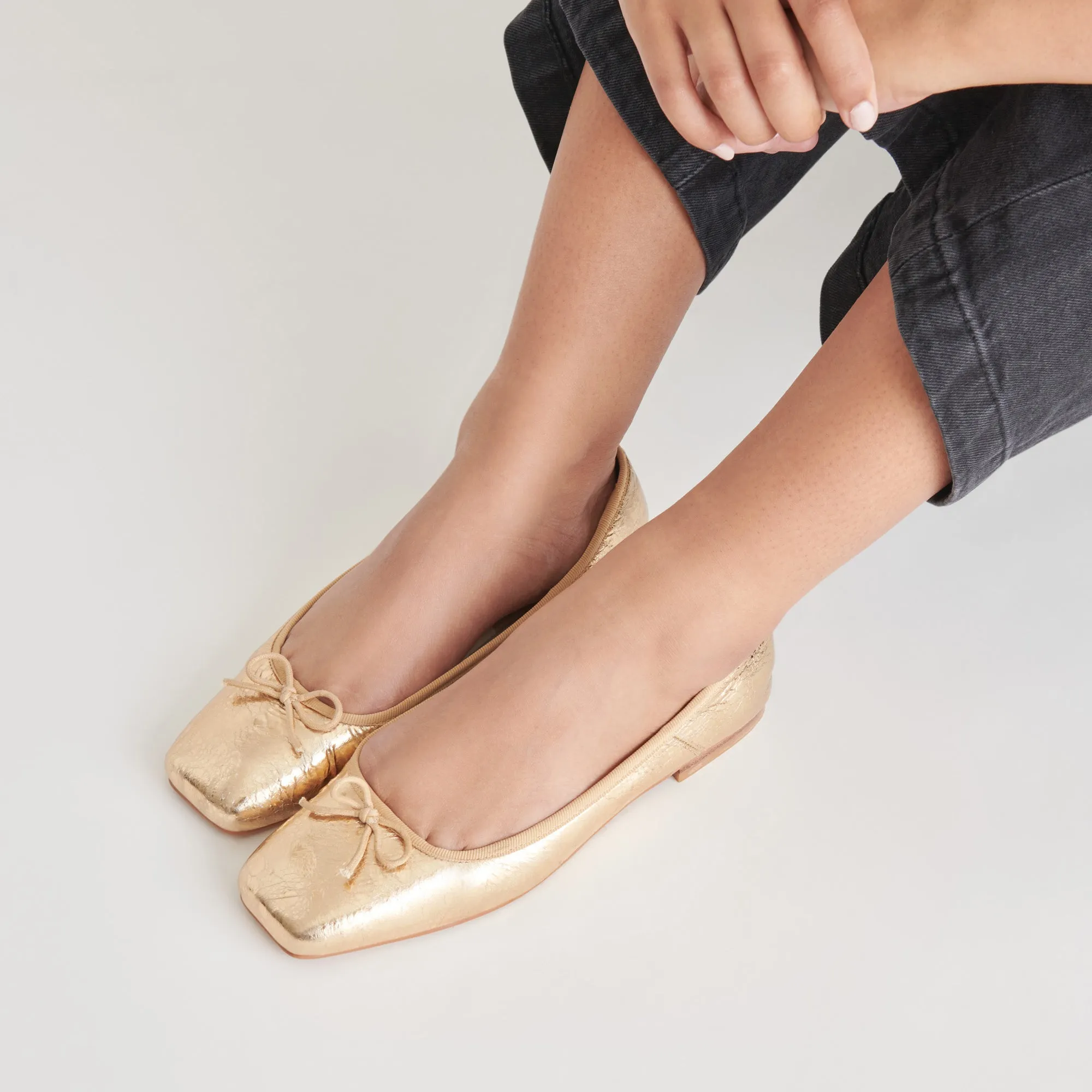 ANISA BALLET FLATS GOLD DISTRESSED LEATHER