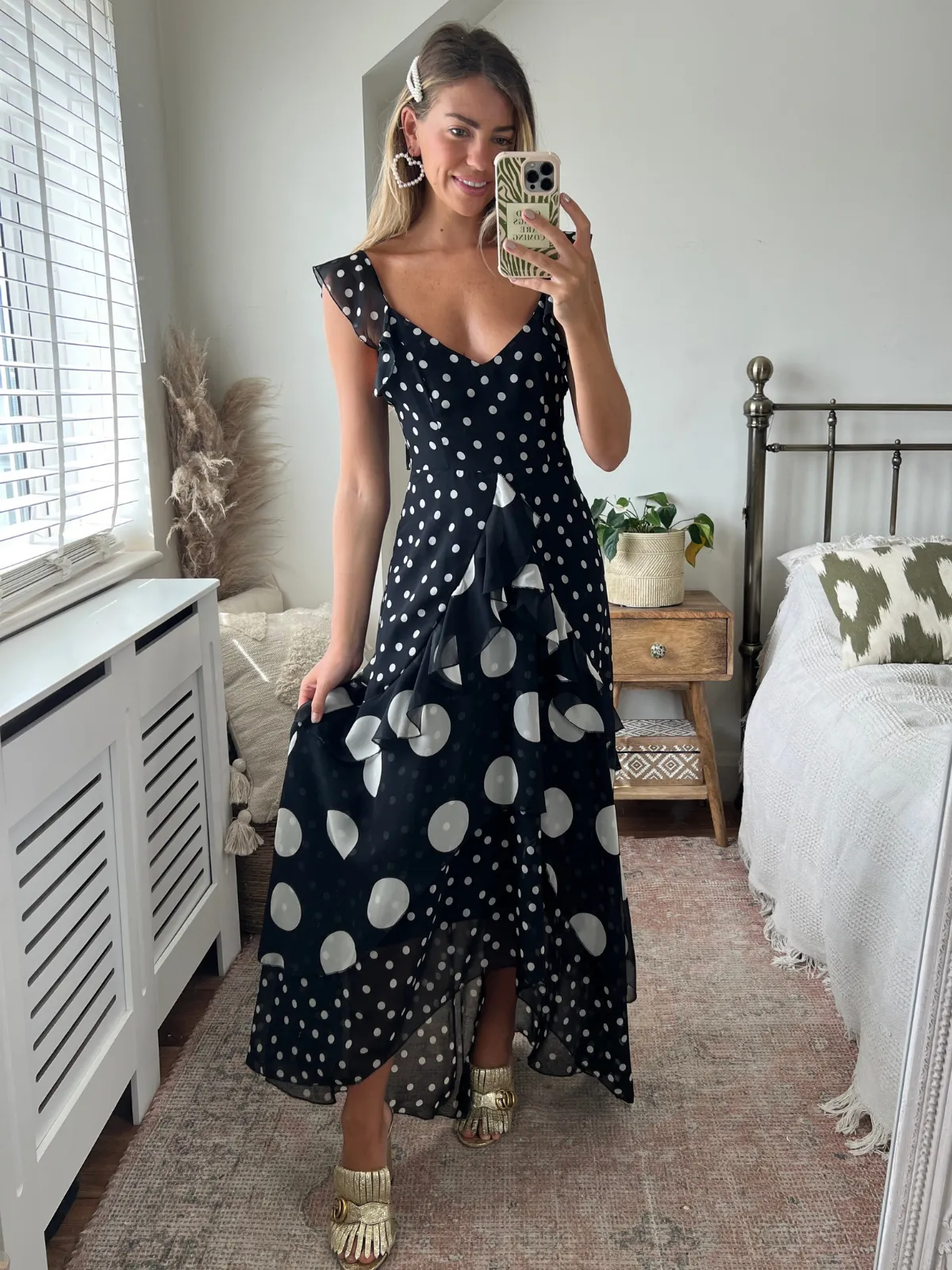 Bella Ruffle Detail Maxi Dress / Mono Spot