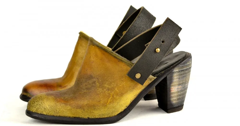 Heel mule  |  Transparent yak