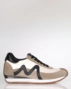 Minx Marvel Taupe Sneaker