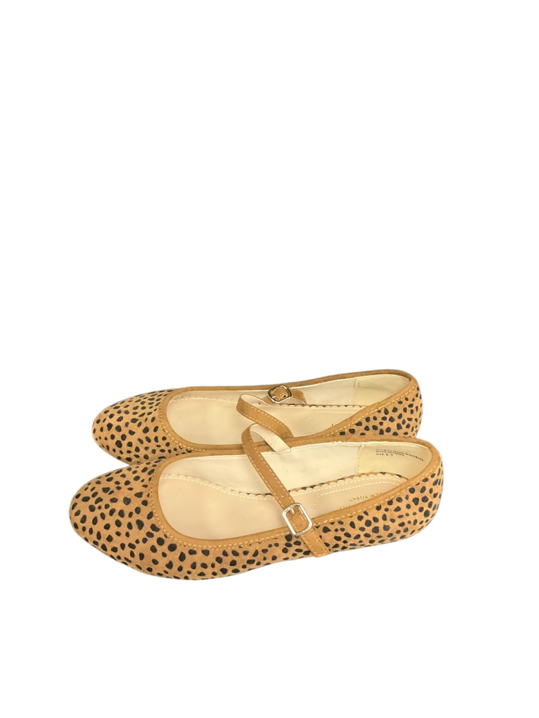 Shoes Flats By Clothes Mentor In Animal Print, Size: 8.5