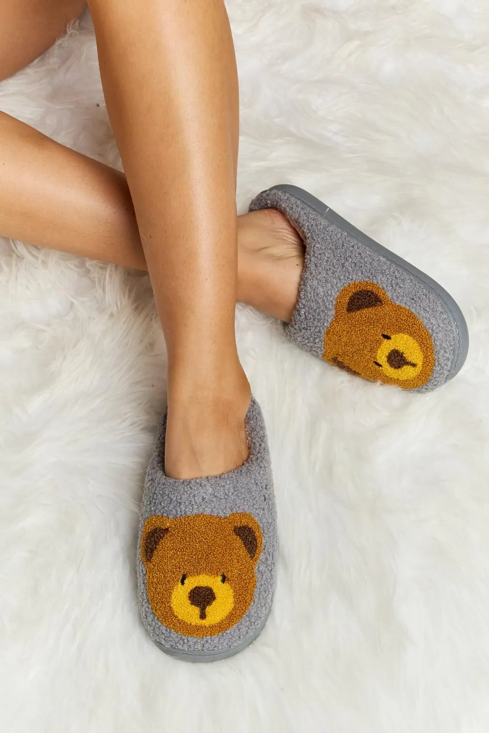 Teddy Bear Print Plush Slippers