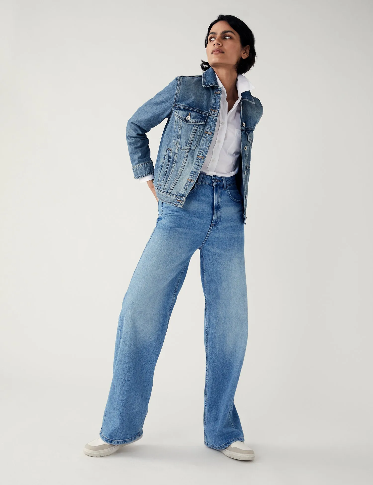 The Wide-Leg Jeans